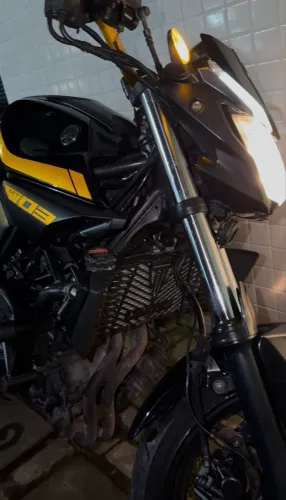 VENDE-SE YAMAHA MT-03 ABS 2018/2019 c histórico de manutenção
