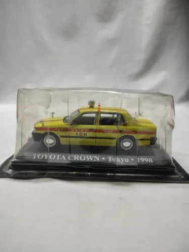 Toyota Crown - Tokyo - 1998
