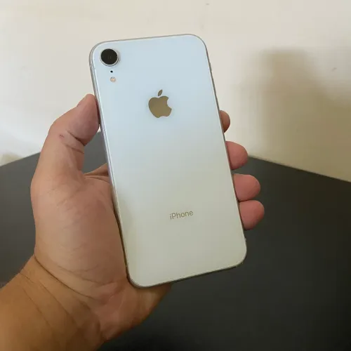 iPhone XR 64GB - DIVIDO NO CARTÃO