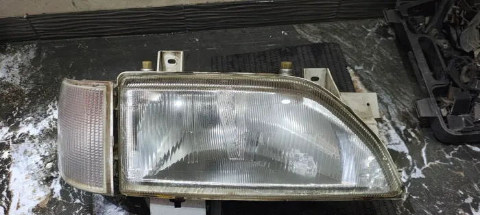 Farol Escort Europeu com pisca