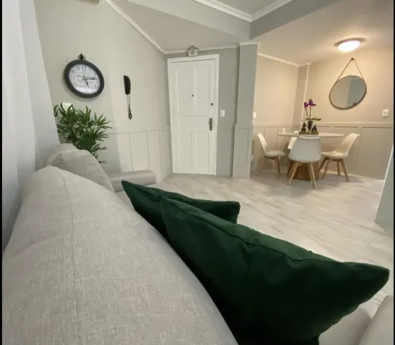 Apartamento para Venda em Florianópolis, Jurerê, 2 dormitórios, 1 suíte, 2 banheiros, 2 va