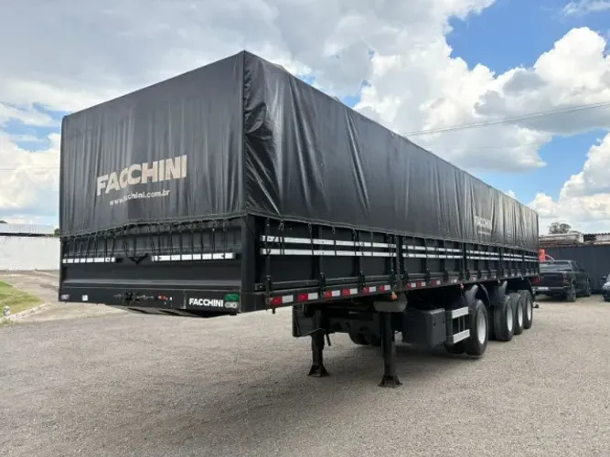 Carreta Graneleiro Facchini 4 eixos, 2024.