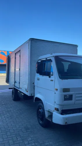 Vendo caminhão VW 8-140