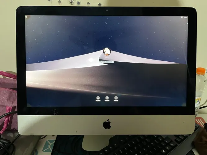 iMac 21.5 | SSD 120GB | 8GB RAM | Funcionando