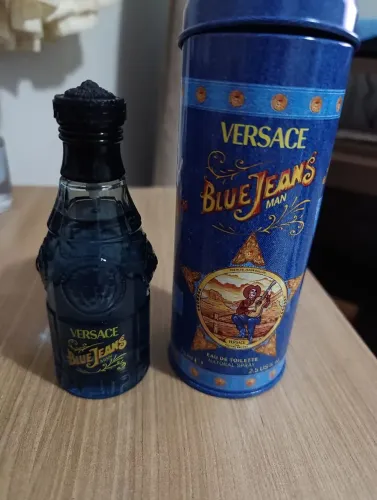 Kit perfumes Azzaro e Versace