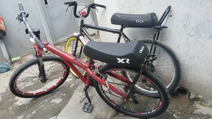 Vende - se bicicleta 