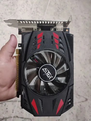 Placa de vídeo GTX 550Ti