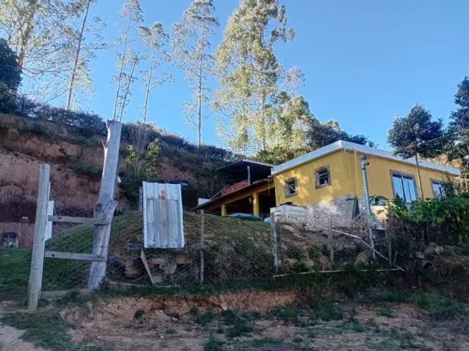 Excelente oportunidade! Casa em terreno de 700m² em Coronel Pacheco