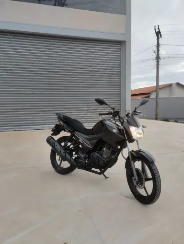 Factor muito boa e bonita 19/20