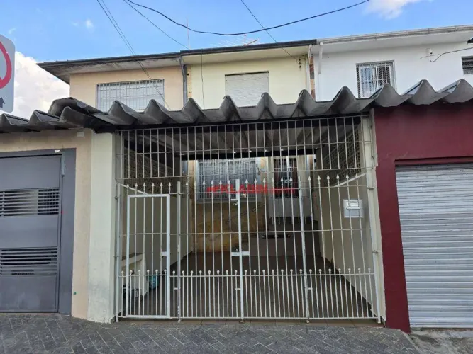 lindo sobrado com quintal -Bosque da Saúde