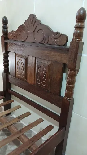 Cama de solteiro sucupira 90 largura