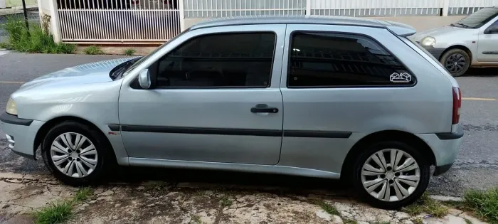 Volkswagen Gol Geração III Plus 1.0 MI 16V Gasolina Mec. 4P 2001