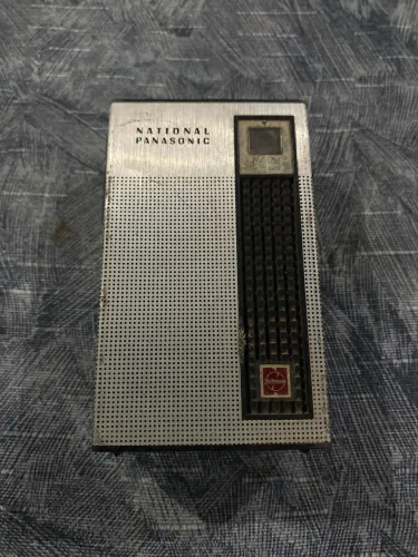 National Panasonic rádio de bolso AM