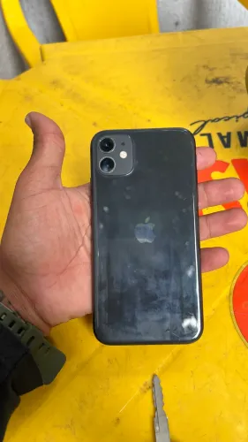 iPhone 11 