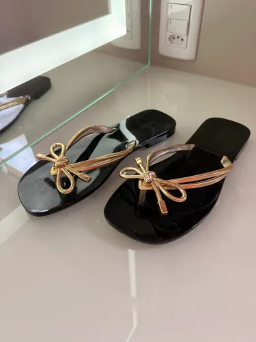 Sandália melissa prata com dourado