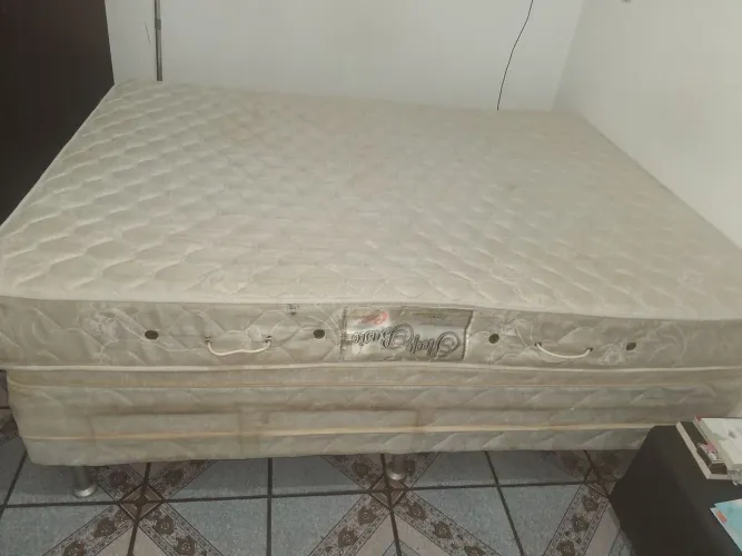 CAMA CASAL