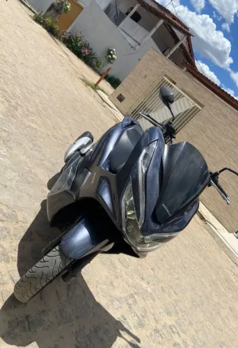 Honda PCX sport vendo ou troco motor calado