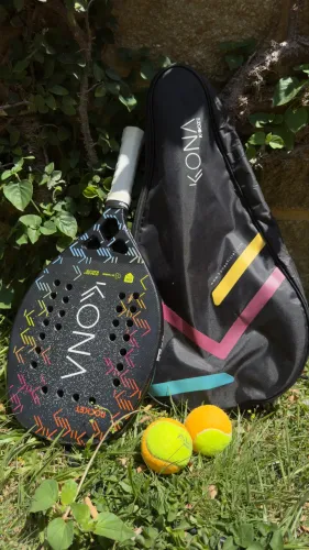 Raquete Beach Tennis KONA + Bolsa e Bolas