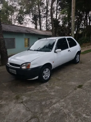 Ford Fiesta GL 1.0 3P 2000