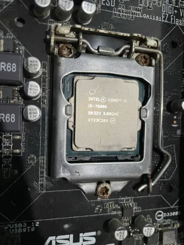 V/T i5 7600k e 2x8 DDR4