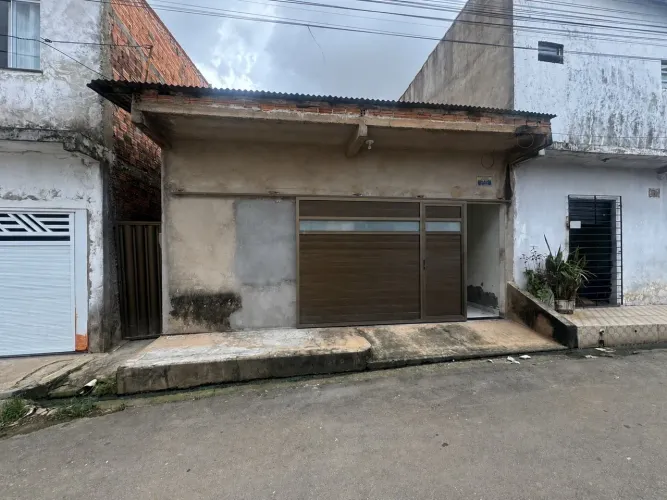 VENDO CASA NO SANTO ANTÔNIO