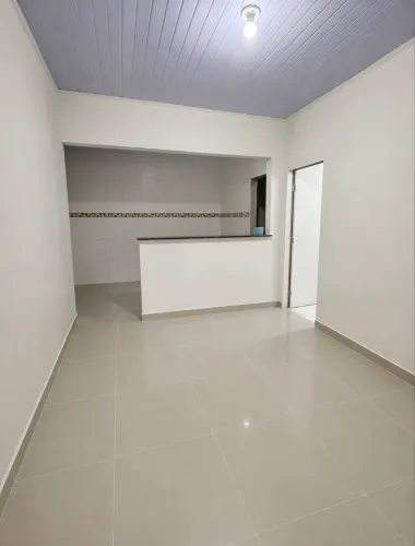 Casa recém formada no Sol Nascente trecho 2