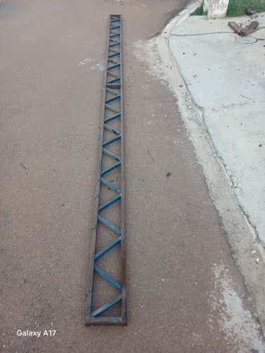 Vendo 5 metros de treliça