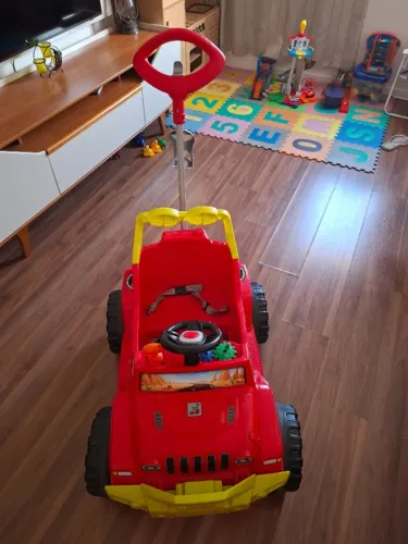 Carrinho Passeio e Pedal Banjipe da Bandeirante