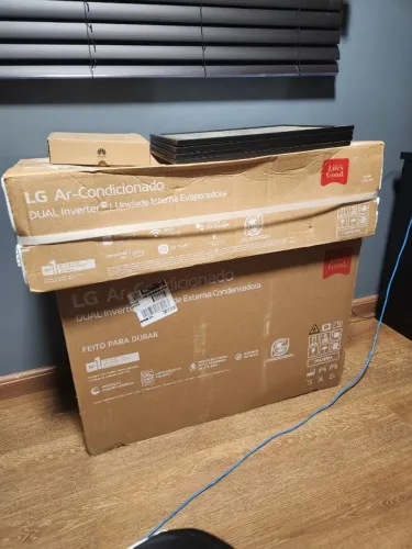 Ar Condicionado LG 12000BTUS 127V (Na caixa)