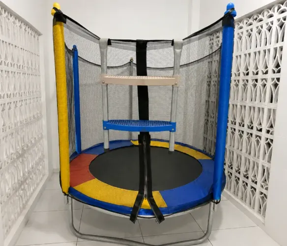 Pula-pula / cama elástica infantil grande 2m com rede de proteção