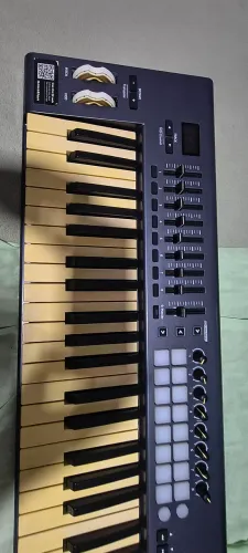 Teclado controlador Novation mk1