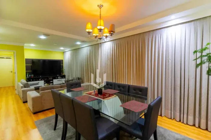 Apartamento à Venda no Brooklin com 126m², 3 Suítes, 5 Vagas e Piscina Próximo ao Metrô