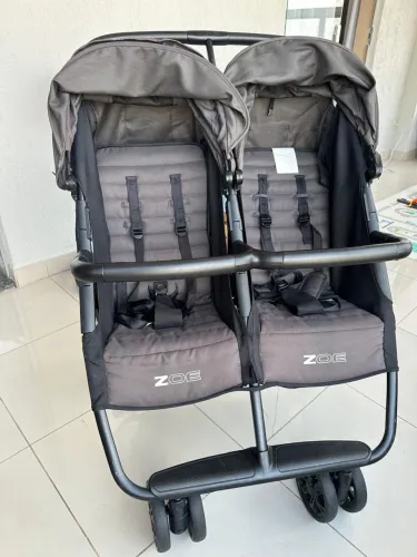 Carrinho Duplo Zoe Twin Importado EUA - Leve, Compacto e Premium