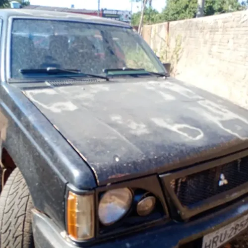 Mitsubishi L200 GL 2.5 4X4 CD Diesel 2001