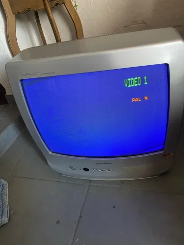 Tv antiga 14 polegada gradiente com controle