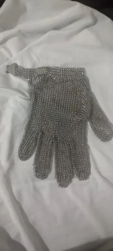 Vendo luva de aço zera