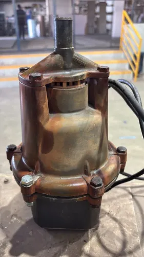 Bomba d?água submersa