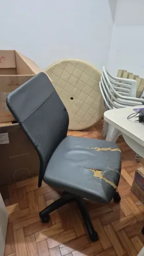 Mesa para Computador + Cadeira de Escritório