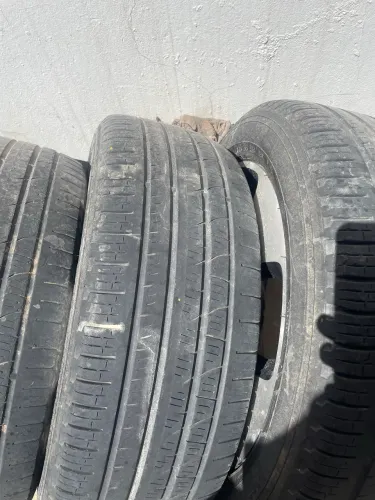 Rodas e pneus da Jeep compass