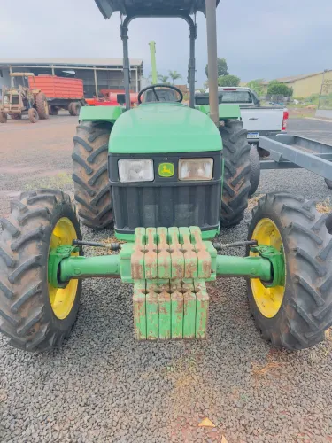 Vendo Trator John Deere Traçado único dono