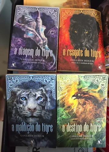 Livros Collen Houck