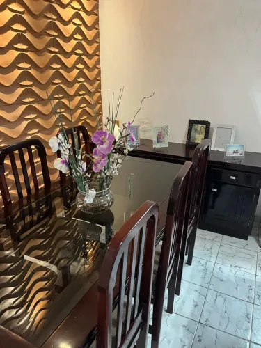 Sala de jantar completa