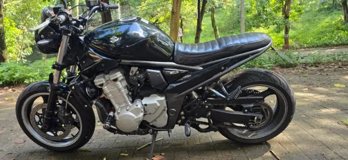 Suzuki Bandit 1250 2009 | Customizada | 56mil km | Modificações no CRLV