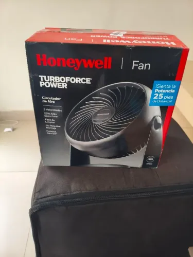 Ventilador Honeywell Turboforce HT-900 - 28cm, 35W, 110V<br>Voltagem: