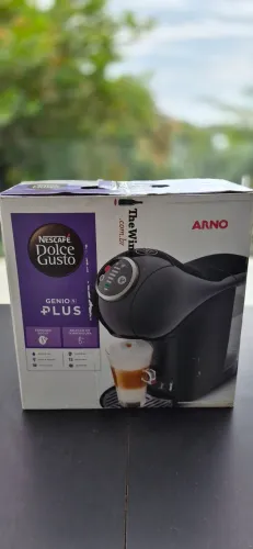 Cafeteira NESCAFÉ Dolce Gusto Genio S Plus