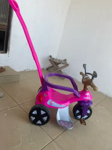 Carrinho pra passeio ( triciclo)