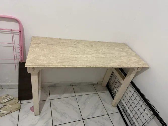 Mesa de mármore