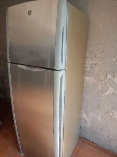 Geladeira ge muito boa
