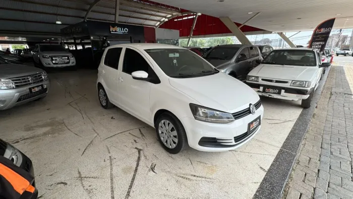 Volkswagen Fox Trendline 1.6 Flex 8V 5P 2015