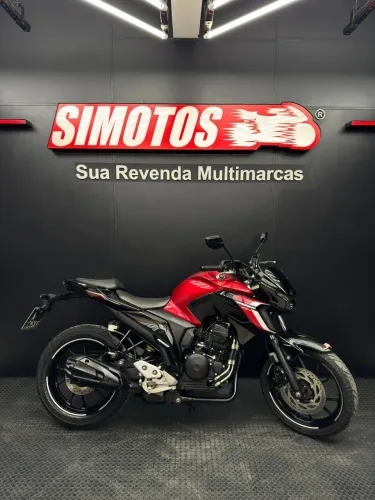 FAZER 250 FZ25 250 FAZER FLEX VERMELHA 2023/2024